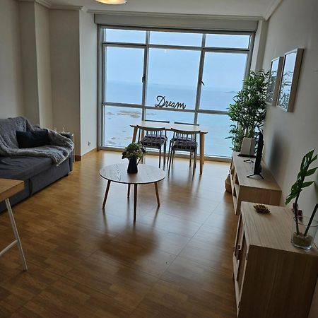 Apartamento Con Increibles Vistas A La Playa De Riazor A Coruña Exterior foto
