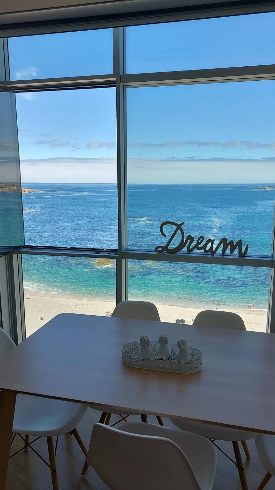Apartamento Con Increibles Vistas A La Playa De Riazor A Coruña Habitación foto